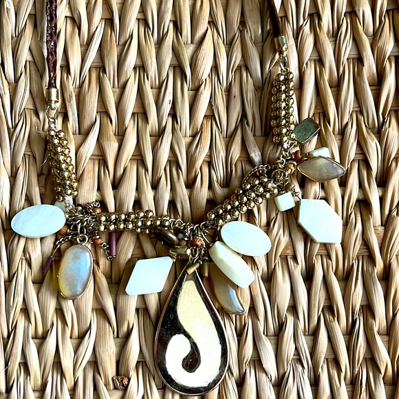 3/$11 Leather chain statement necklace - Picture 1 of 2